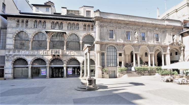 Piazza Mercanti